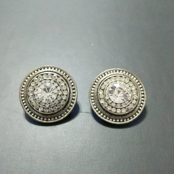 Vintage Silver Tone Clear Rhinestone Round Clip On Statement Earrings - Picture 2 of 3